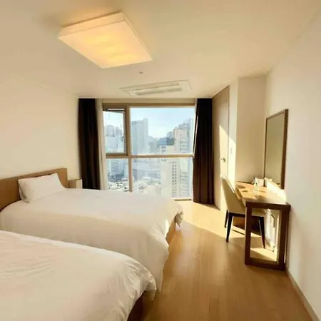 Hotel With Busan Exterior photo