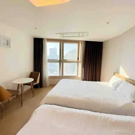 Hotel With Busan Exterior photo