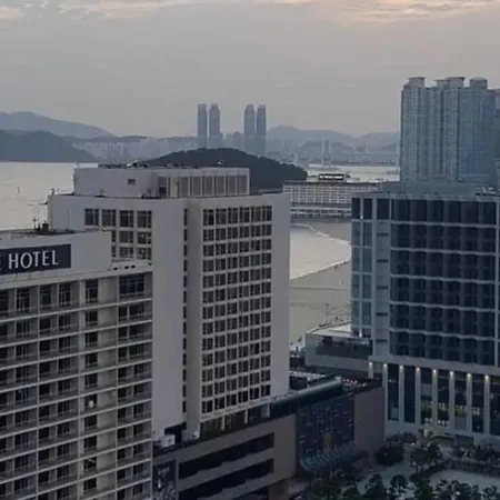 Hotel With Busan Exterior photo