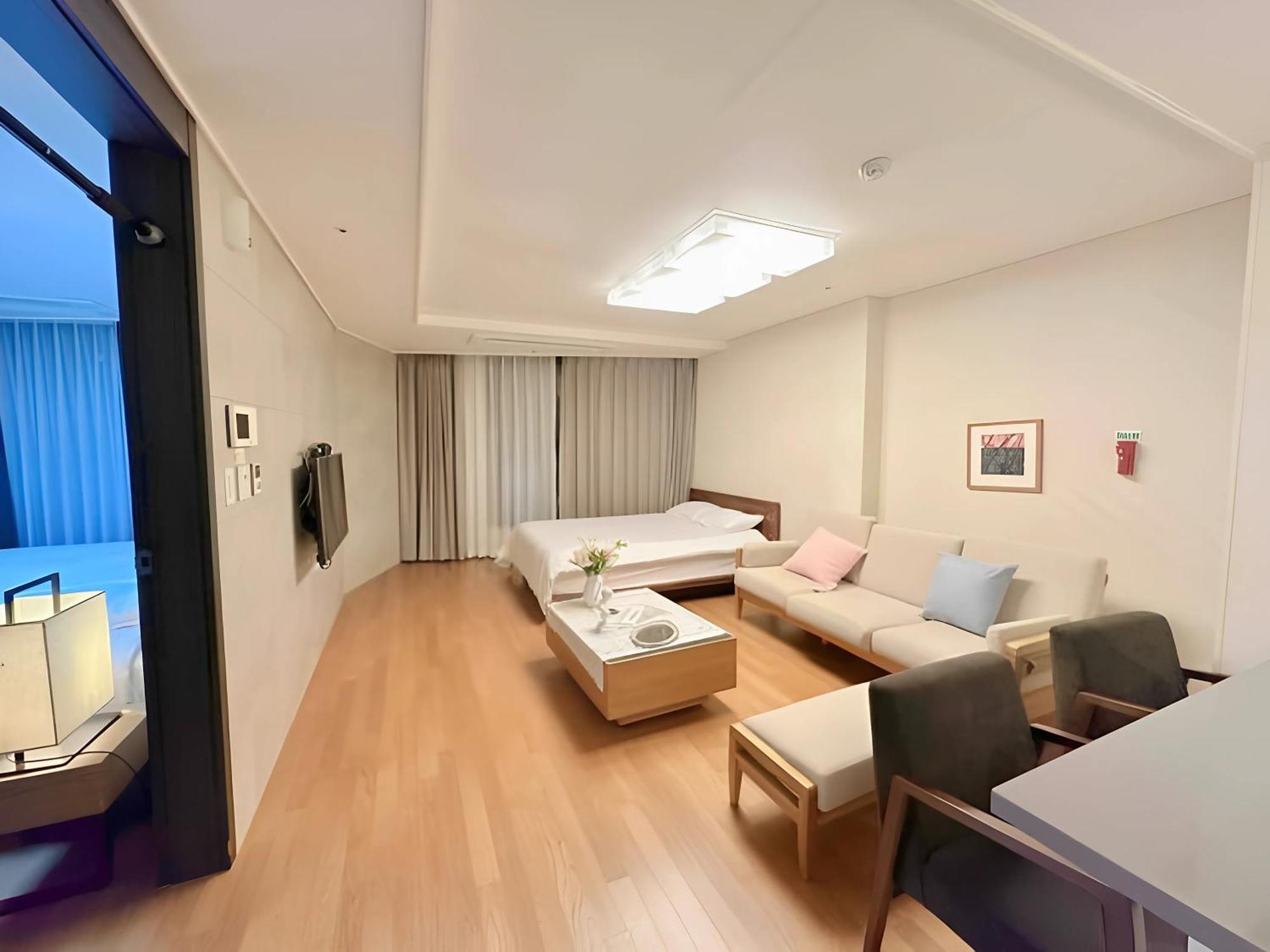Appartement With *